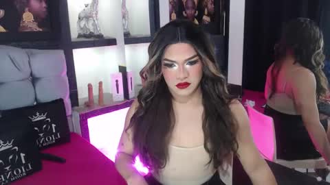 Snapshot of sophia_hott01 chatting on October 6, 2025, 12:35 pm sophia_hott01 online show from October 6, 2025, 12:35 pm