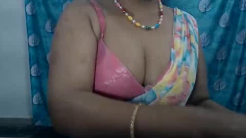 Snapshot of sophia_indian chatting on April 24, 2026, 5:21 am Sophia Tamil online show from April 24, 2026, 5:21 am