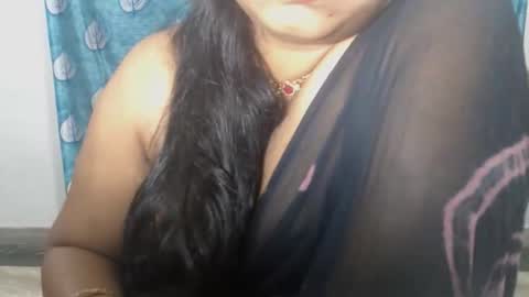 Snapshot of sophia_indian chatting on April 29, 2026, 5:30 pm Sophia Tamil online show from April 29, 2026, 5:30 pm