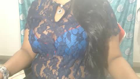 Snapshot of sophia_indian chatting on May 18, 2026, 5:19 pm Sophia Tamil online show from May 18, 2026, 5:19 pm