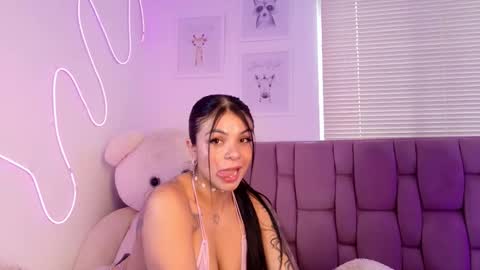 Snapshot of sophia_karsonn chatting on November 21, 2025, 9:46 pm Sophia Carson online show from November 21, 2025, 9:46 pm