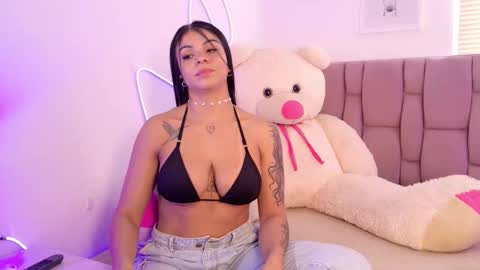 Snapshot of sophia_karsonn chatting on December 4, 2025, 6:49 pm Sophia Carson online show from December 4, 2025, 6:49 pm
