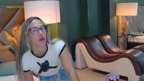 Sofia online show from September 15, 2025, 2:39 pm