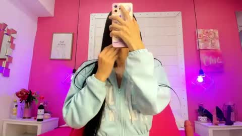 Sophia  online show from July 20, 2026, 7:27 pm