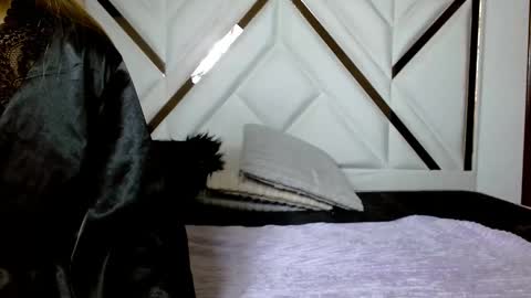 SophiaLee online show from February 14, 2026, 1:46 am