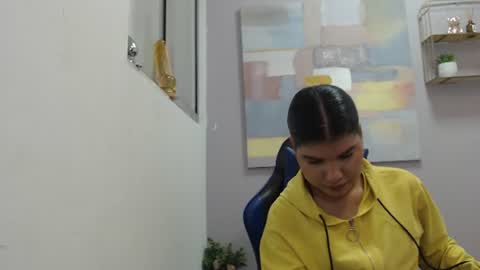 Sophia Bedford online show from July 18, 2026, 2:32 pm