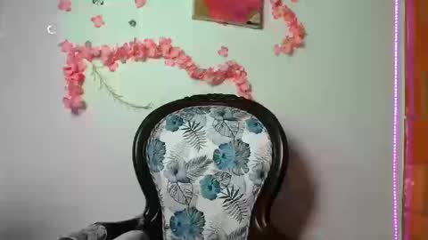 sophia online show from October 18, 2025, 10:10 pm