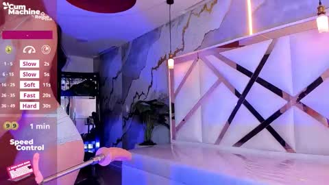 sophiadoll_tf online show from November 20, 2025, 8:08 pm