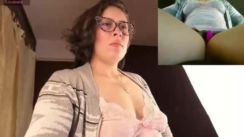 Sophia online show from November 4, 2025, 1:38 am