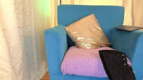 Sophia online show from April 7, 2026, 10:05 am