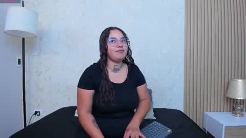 Sophia online show from June 20, 2026, 12:08 pm