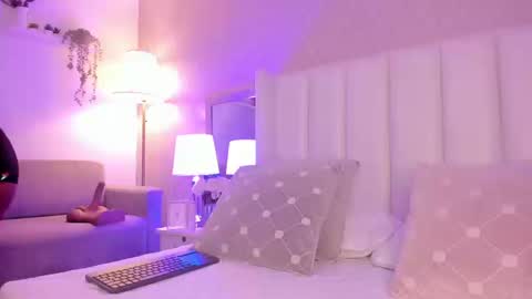 SophiaSmiths online show from September 11, 2025, 11:49 pm