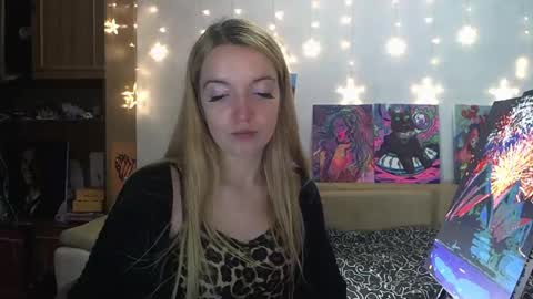 Snapshot of sophiasonata chatting on December 13, 2024, 11:39 pm SophiaSonata online show from December 13, 2024, 11:39 pm