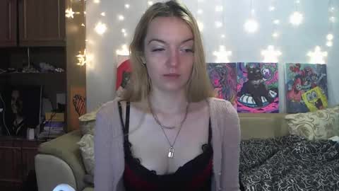 Snapshot of sophiasonata chatting on January 4, 2025, 2:56 am SophiaSonata online show from January 4, 2025, 2:56 am