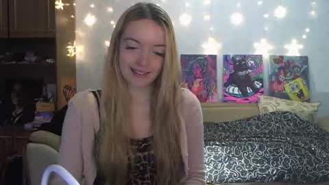 Snapshot of sophiasonata chatting on January 8, 2025, 1:31 pm SophiaSonata online show from January 8, 2025, 1:31 pm