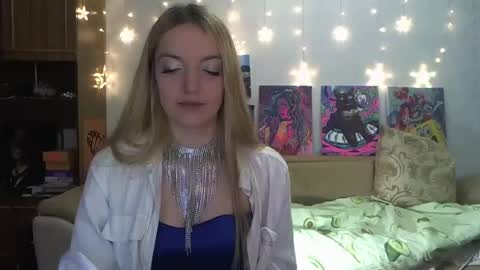 Snapshot of sophiasonata chatting on January 14, 2025, 8:37 pm SophiaSonata online show from January 14, 2025, 8:37 pm