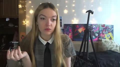 Snapshot of sophiasonata chatting on February 11, 2025, 8:48 am SophiaSonata online show from February 11, 2025, 8:48 am