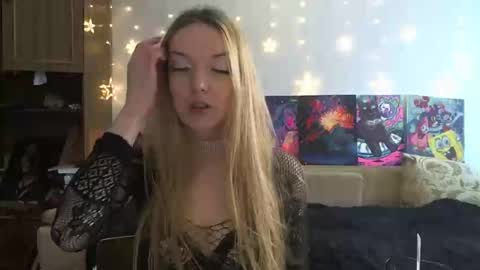 Snapshot of sophiasonata chatting on February 14, 2025, 10:49 am SophiaSonata online show from February 14, 2025, 10:49 am
