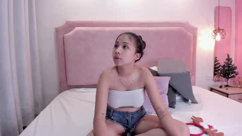 SOPHIA online show from December 19, 2024, 1:29 pm
