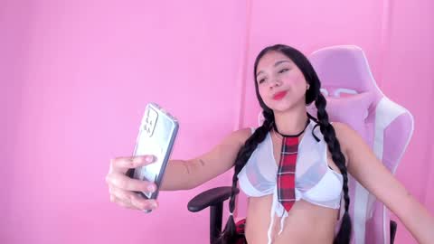 SOPHIA online show from January 3, 2025, 1:14 pm
