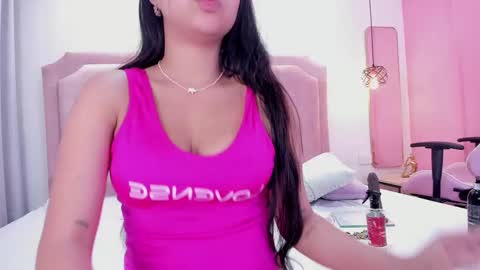SOPHIA online show from February 19, 2025, 4:44 pm