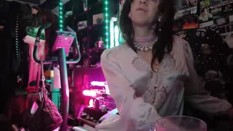 Sophie Satin1980 online show from May 15, 2026, 11:34 pm