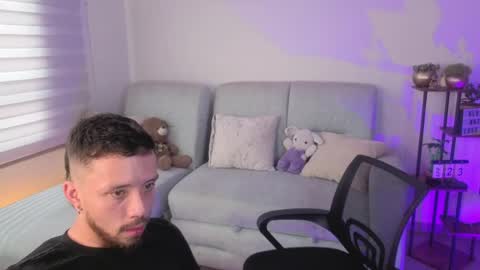 Sophie  online show from April 24, 2026, 3:36 pm