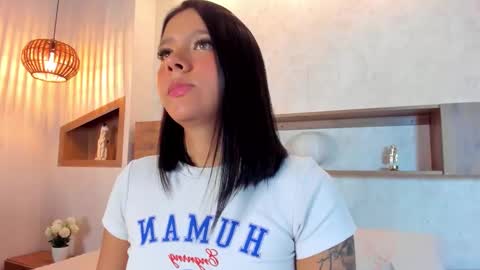 Snapshot of sophie_beaufort chatting on February 9, 2026, 9:41 pm Sophieeee online show from February 9, 2026, 9:41 pm