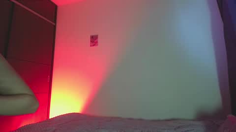 Snapshot of sophie_collins13 chatting on December 17, 2024, 9:16 pm Sophie online show from December 17, 2024, 9:16 pm