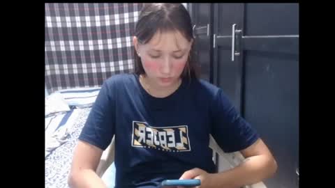 sophie online show from November 20, 2025, 6:35 am