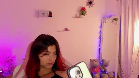 Snapshot of sophie_dolly_ chatting on January 21, 2025, 8:11 pm sophie doll online show from January 21, 2025, 8:11 pm
