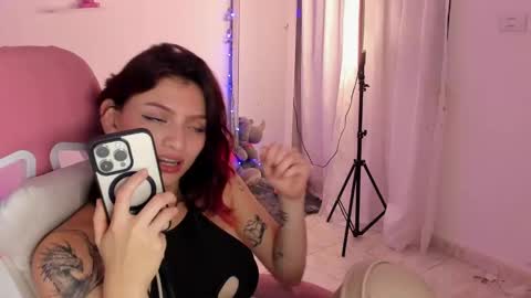Snapshot of sophie_dolly_ chatting on January 21, 2025, 11:13 pm sophie doll online show from January 21, 2025, 11:13 pm