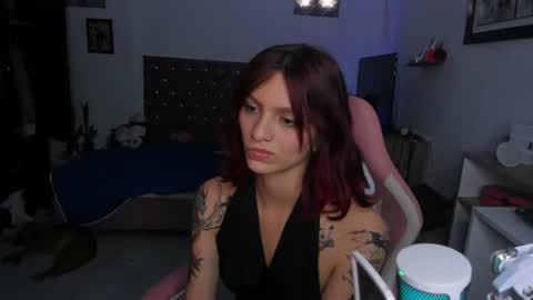 Snapshot of sophie_dolly_ chatting on June 23, 2026, 4:27 pm sophie doll online show from June 23, 2026, 4:27 pm