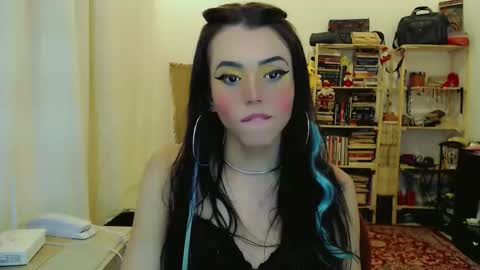 Sophie Fantasys online show from November 30, 2025, 1:53 am