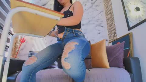 Sophie online show from May 9, 2026, 1:38 pm