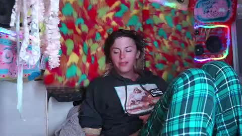 derpy derpington online show from February 3, 2026, 3:37 am