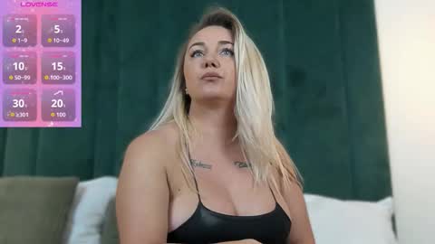 sophie_maeve online show from September 29, 2025, 4:17 am