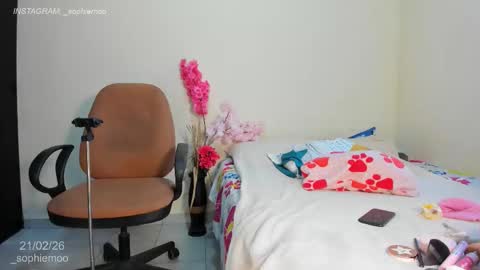 Sophie online show from February 21, 2026, 12:28 pm