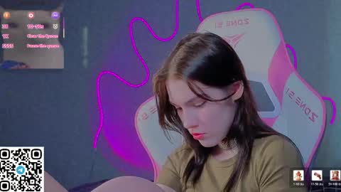 Snapshot of sophie_nomenal_ chatting on April 23, 2026, 3:19 am sophie_nomenal_ online show from April 23, 2026, 3:19 am