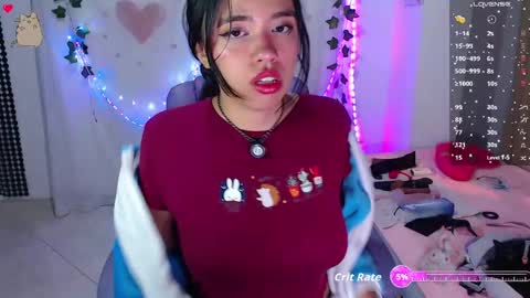 Sophie  online show from April 15, 2026, 11:49 pm