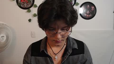 sophie_ross1 online show from September 28, 2025, 3:12 am