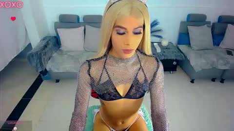 sophie_vall online show from January 19, 2026, 2:15 am