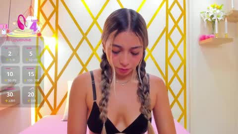 Sophie online show from April 11, 2026, 12:31 pm