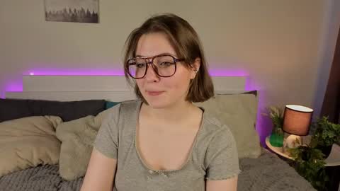 Snapshot of sophieblush chatting on June 4, 2026, 8:31 am Sophia online show from June 4, 2026, 8:31 am