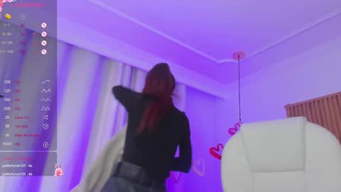 Snapshot of sophiecherry_ chatting on February 21, 2025, 11:33 am Sophie IG sophiecherry es online show from February 21, 2025, 11:33 am