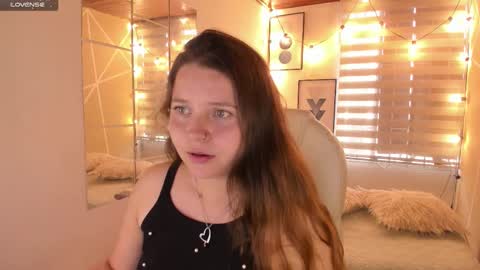 Sophie  online show from March 24, 2026, 8:03 pm