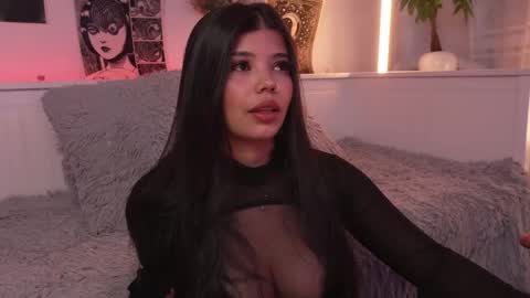 Snapshot of sophiee_art chatting on May 22, 2026, 8:58 pm Sophiee online show from May 22, 2026, 8:58 pm