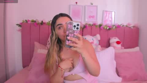 sophiee rosee online show from April 19, 2026, 8:11 pm