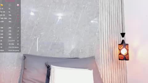 Snapshot of sophiee_velvet chatting on February 11, 2025, 5:18 pm online show from February 11, 2025, 5:18 pm