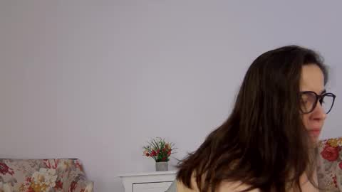 Snapshot of sophieerain chatting on October 3, 2025, 10:01 am Sophie Rain online show from October 3, 2025, 10:01 am